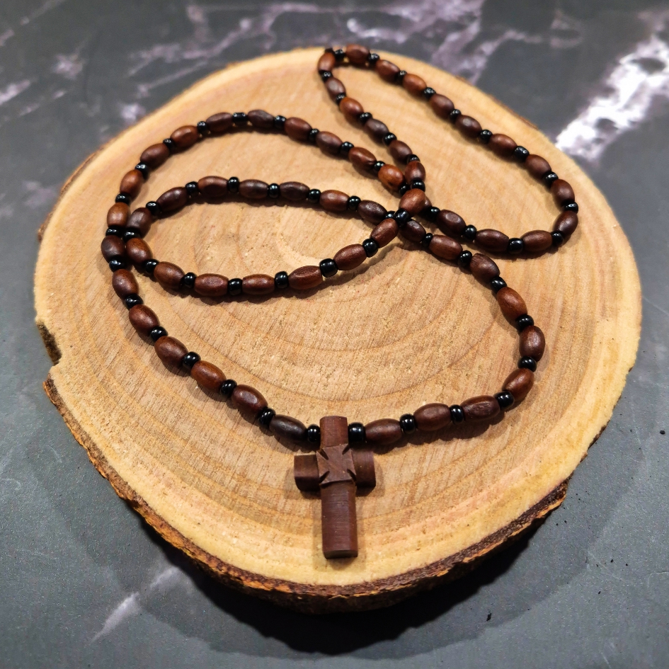 ΞΥΛΙΝΟΙ ΣΤΑΥΡΟΙ ΜΕ ΧΑΝΤΡΕΣ